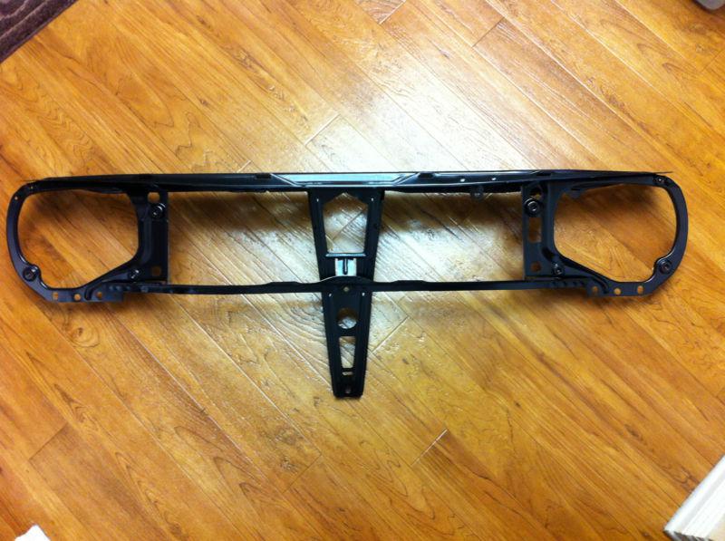 Genuine vw aero radiator core support  for aero headlights  176-805-591-b