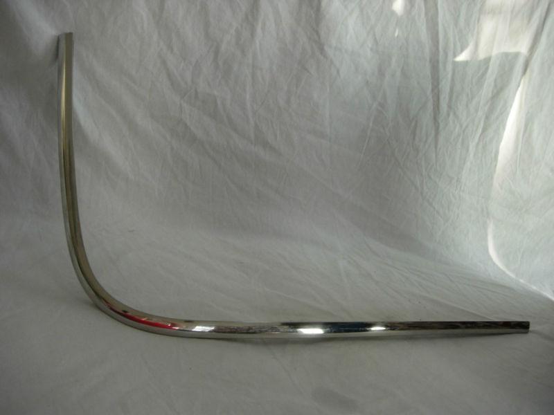 Nos 1949-52  chevrolet   styleline   back window reveal  moulding