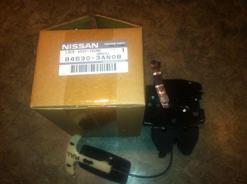 Nissan versa trunk latch