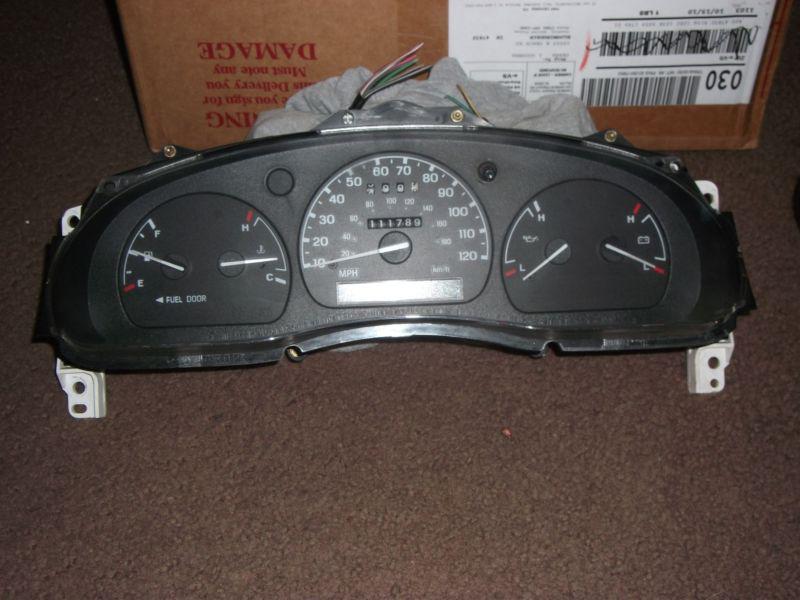 1999 2000 ford ranger speedometer cluster 111789 miles 