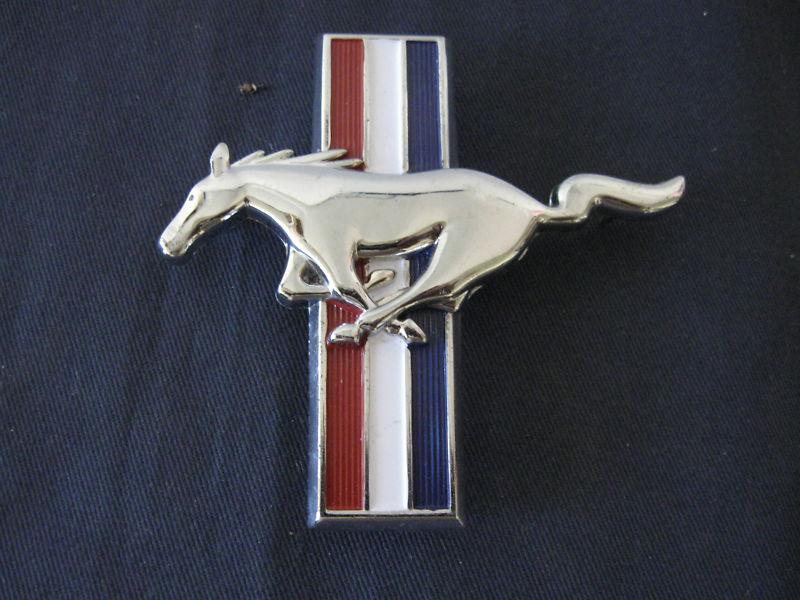 Nice ford "mustang"   emblem  badge script trim  fomoco  metal 