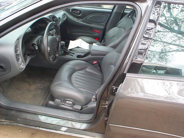 2002 pontiac bonneville floor center console 205408