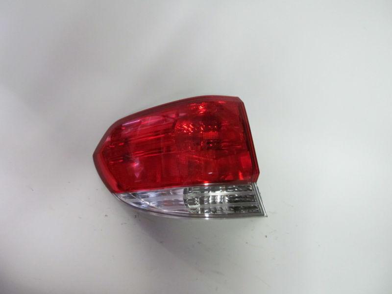 08 09 2010 honda odyssey oem left tail light nice!