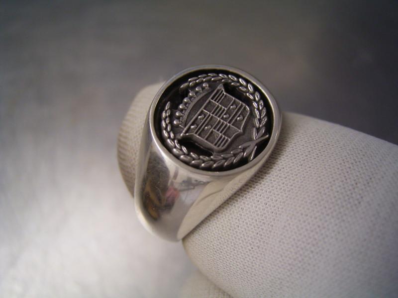 Cadillac  ring silver eldorado de ville fleetwood sts coupe de ville v8  emblem 