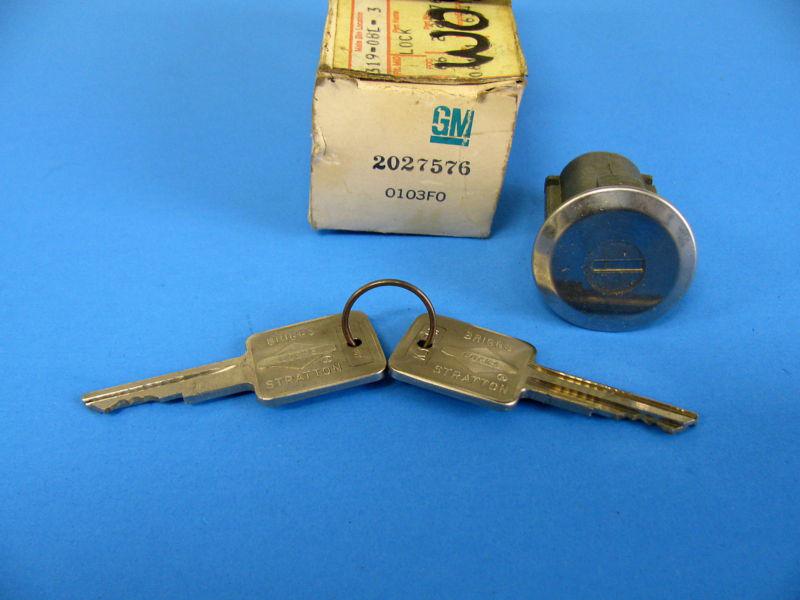 Nos gm / international briggs & stratton lock & keys 2027576