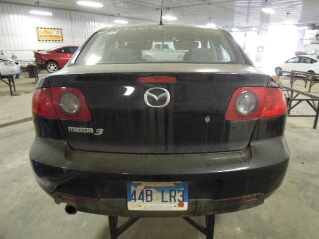 2005 mazda 3 inner trunk tail light lamp right