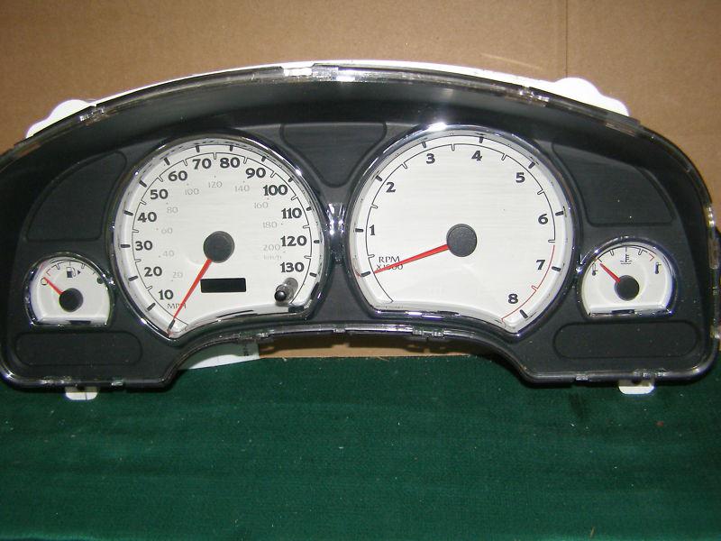 2004 2005 saturn vue speedometer cluster  54k