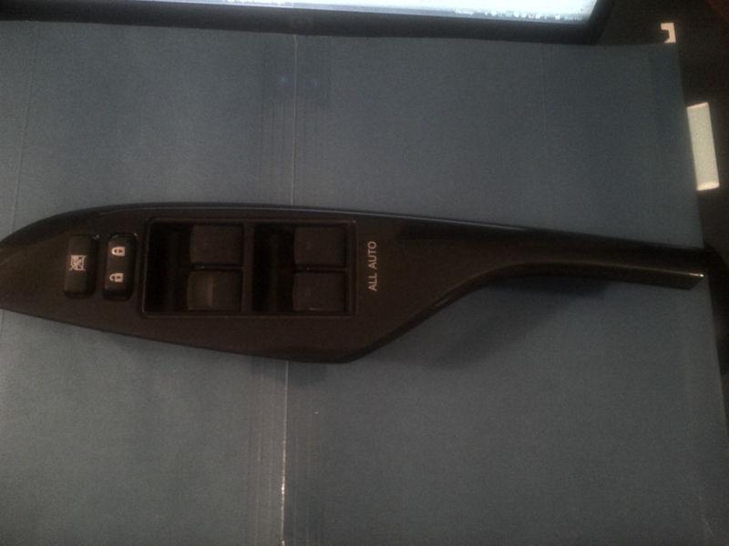 2011-2012 toyota sienna drivers power door master window switch with bezel 