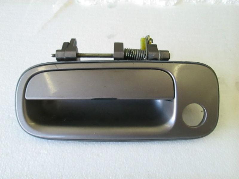 92 93 94 95 96 toyota camry left front outer door handle oem