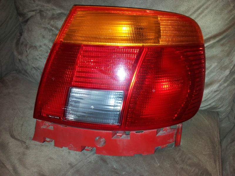 1996 - 1997 audi a4 taillight tail light oem right passengers