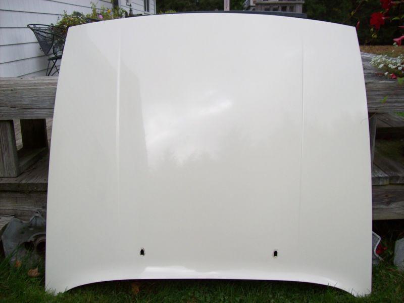 Porsche 944 turbo s2 hood - white hood w/ good paint