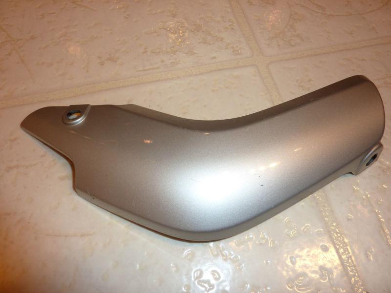 Used silv/metallic exhaust right cover 2009 honda cbr600rr part#18340-mfja-d000