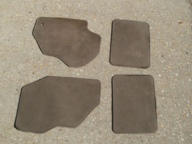 2006 ford taurus oem carpet set - grey