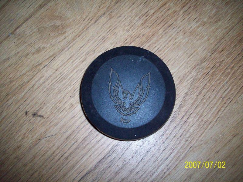 Pontiac firebird steering wheel cap horn button '82-87