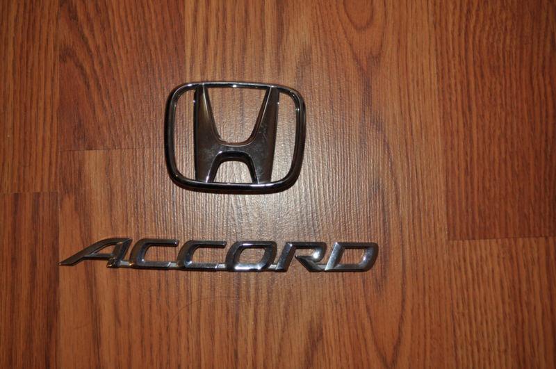 Honda accord trunk emblem-logo