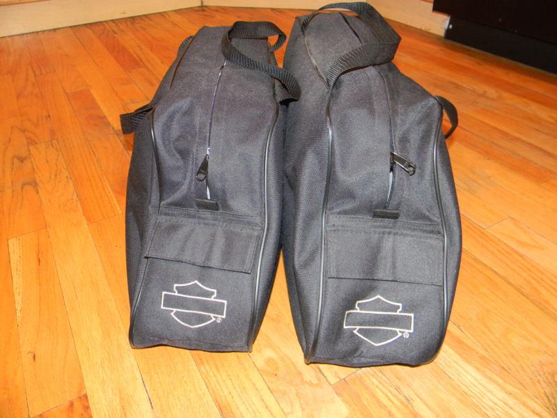 Harley-davidson pair of saddlebag inserts