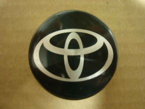 Celica driver/steering airbag round emblem toyota 2000-2001-2002-2003-2004-2005