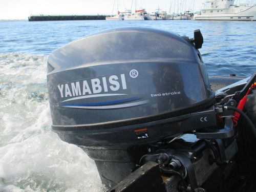 2015  40 hp 2 stroke outboard motor, 20 inch shaft, 7 hrs