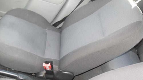 06 07 focus r. front seat 48971