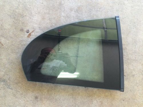 99 00 01 02 03 04 mustang gt cobra  v6 1/4 quarter glass rh passenger side