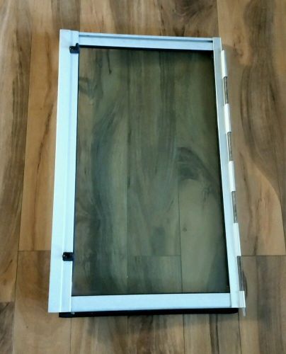 Taylor made ski boat windshield window marine glass center door panel sea ray