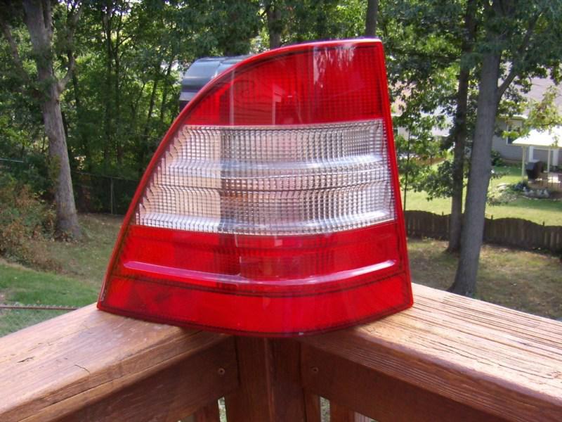 98 - 2001 mercedes ml320 ml430 ml class factory left tail light used