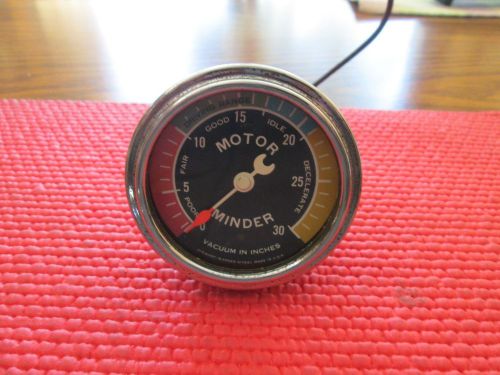 Stewart warner  417641 motor minder vacuum gauge 2 5/8 working