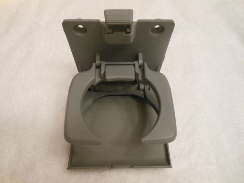 1998 1999 2000 2001 2002 2003 toyota sienna seat mounted cup holder grey