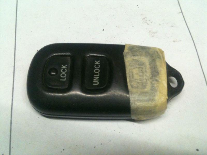 Toyota keyless entry fob  9