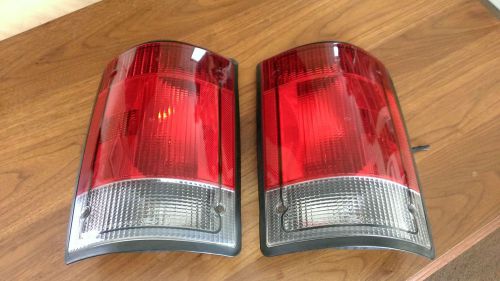 2007 ford van taillights