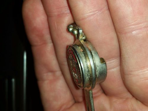 Unusual vintage mercury auto comet key blank fat head coin token holder slot usa