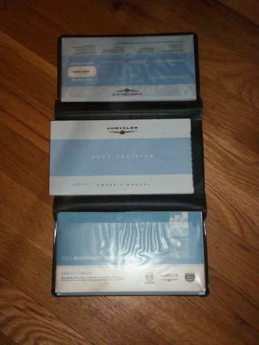 2005 chrysler pacifica owner&#039;s manual &amp; books with black case