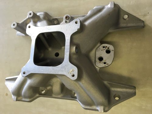 Weiand intake manifold 7511 mopar 383 400