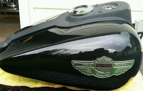 03 dyna harley gas tank 100th anniversary