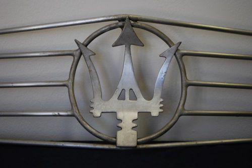 Used maserati vintage grille insert for a6-g 2000 models with trident logo