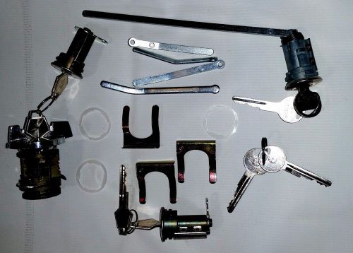 Ignition/door/trunk lock set 70-71 a/b/e-body road runner gtx mopar  w/logo key