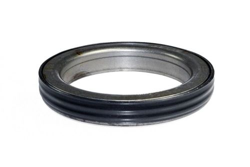 Brand new!!! international rear oil seal 1659759c91 **free shipping**