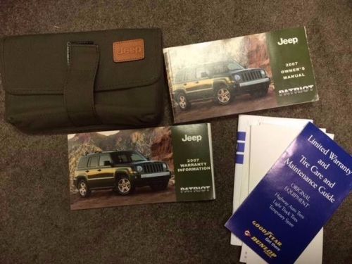 Oem factory 2007 jeep patriot all models owner&#039;s manual book set &amp; case free s/h