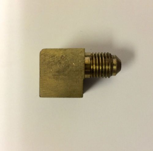 Earl&#039;s 968603 gauge adapter -3an male to female 1/8-npt 90 degree  brass