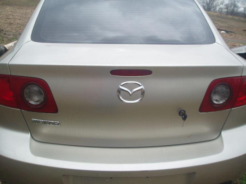 2005 mazda 3 trunk/deck lid sk#7703