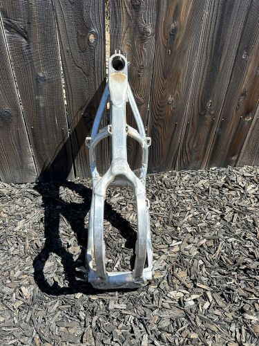 2004 honda crf250r frame