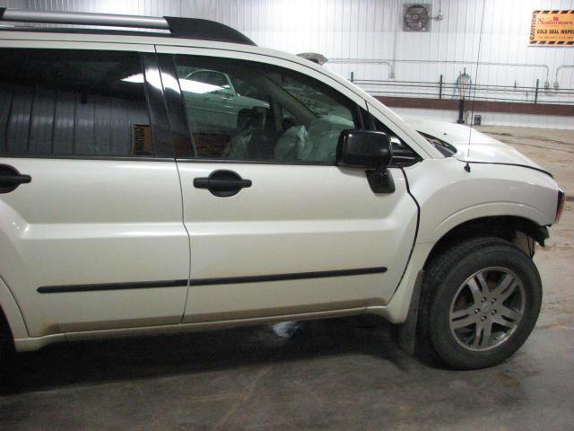 2006 mitsubishi endeavor 37189 miles front door right