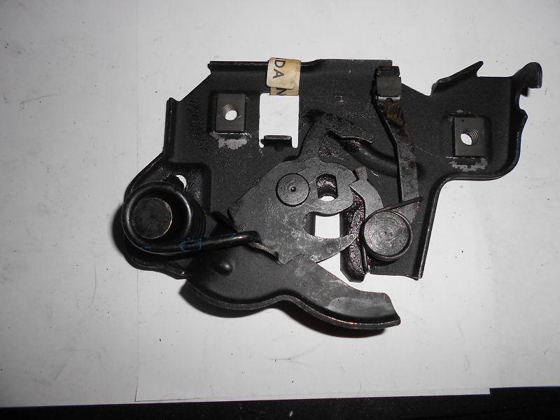 New old stock nos gm oem 22578167 hood latch   free shipping