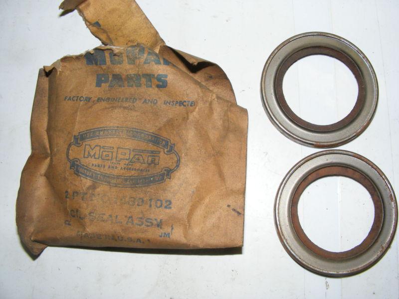 1949 50 51 52 dodge plymouth chrysler front wheel seal nos new