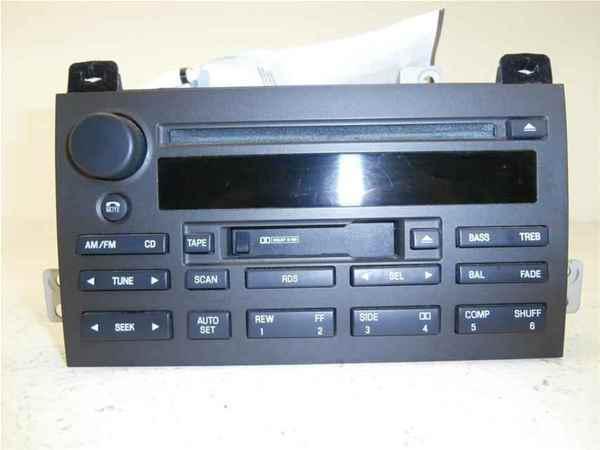 03-05 lincon town car cassette cd radio oem