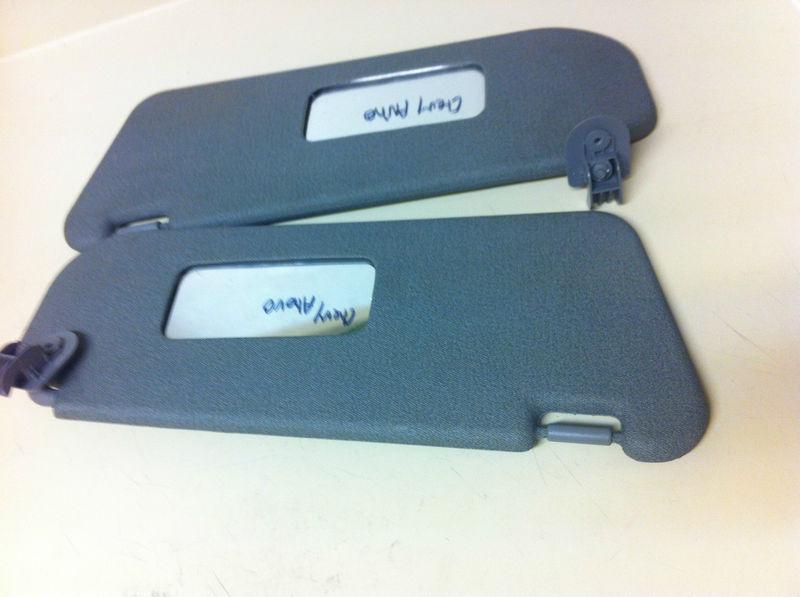 20032005 2006  2009chevy aveo  sun visor  sun visors  left rh set 