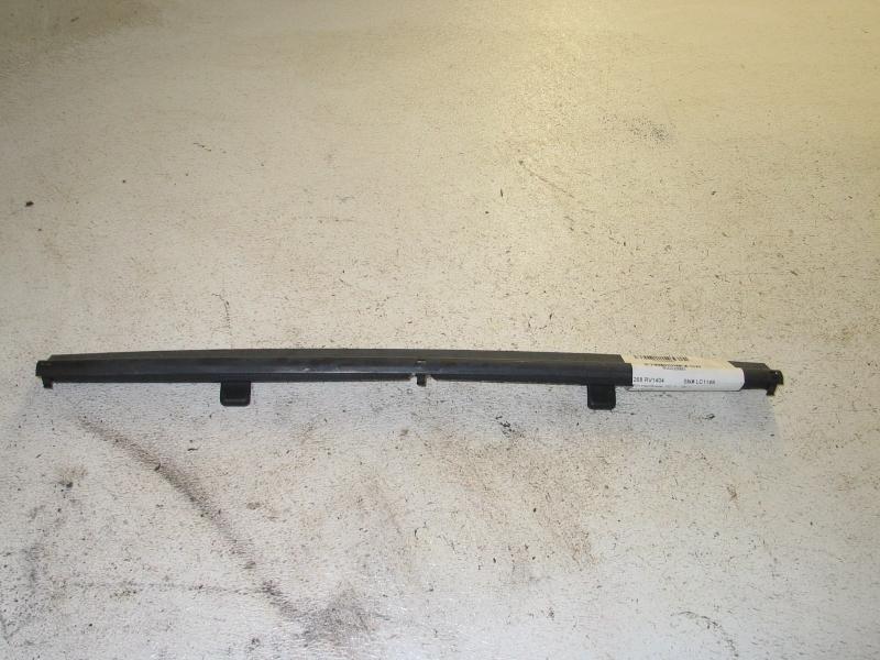 04 03 land rover discovery sunroof sun shade retractable  29993