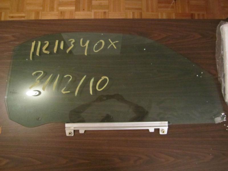 Passenger side glass window r170 slk230 slk320 slk32 97 98 99 00 01 02-04 