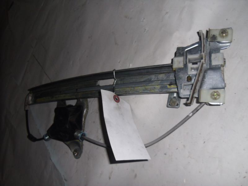 98 99 00 01 02 mazda millenia front right door window regulator t00158590 oem