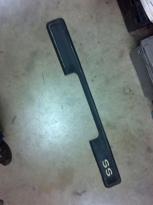 1970 chevelle ss super sport rear bumper pad oem gm used  